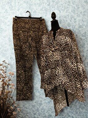 Peck & Peck Animal Print Blouse & Pant - Never Worn